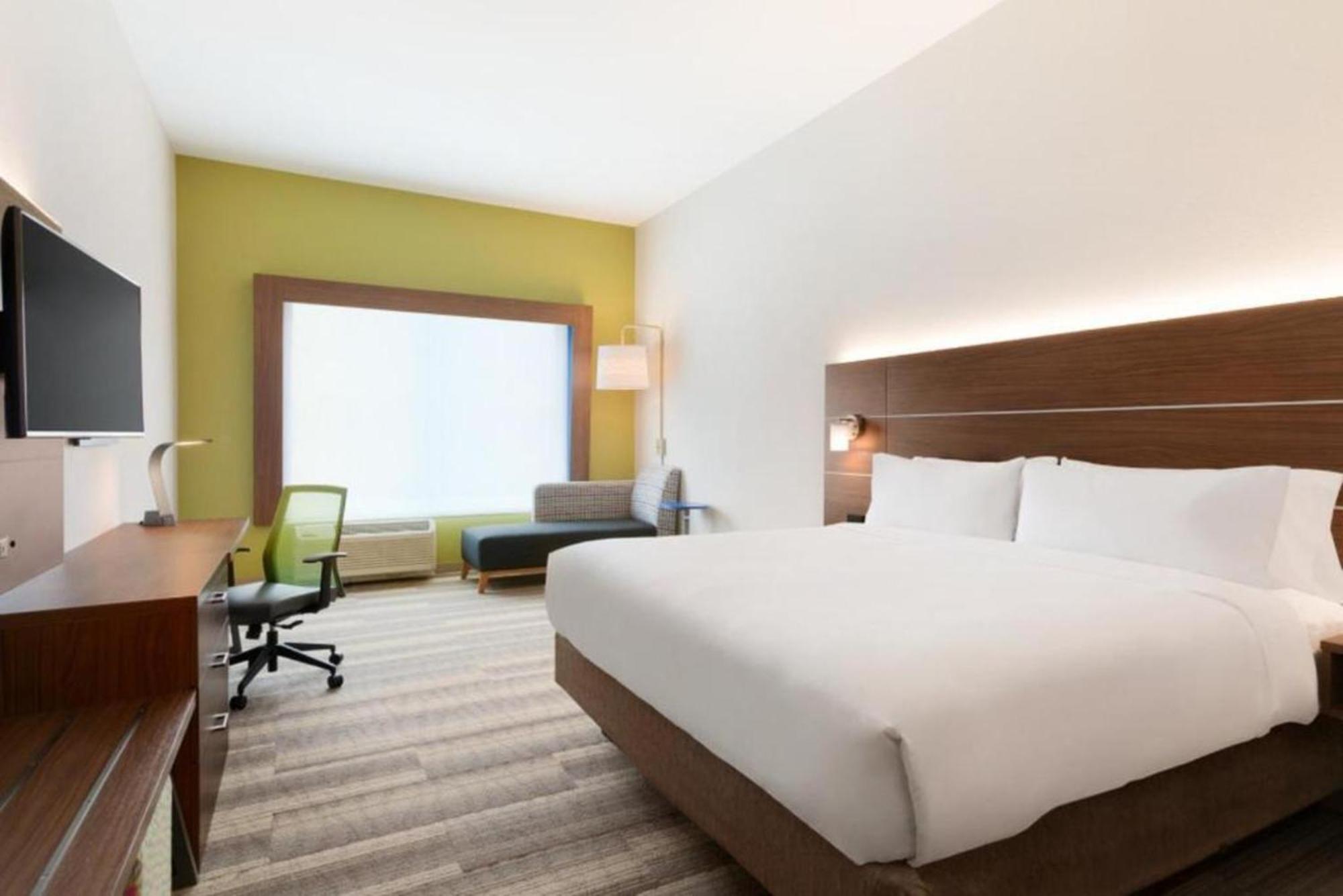 Holiday Inn Express & Suites - Cincinnati Ne - Red Bank Road By Ihg Екстериор снимка